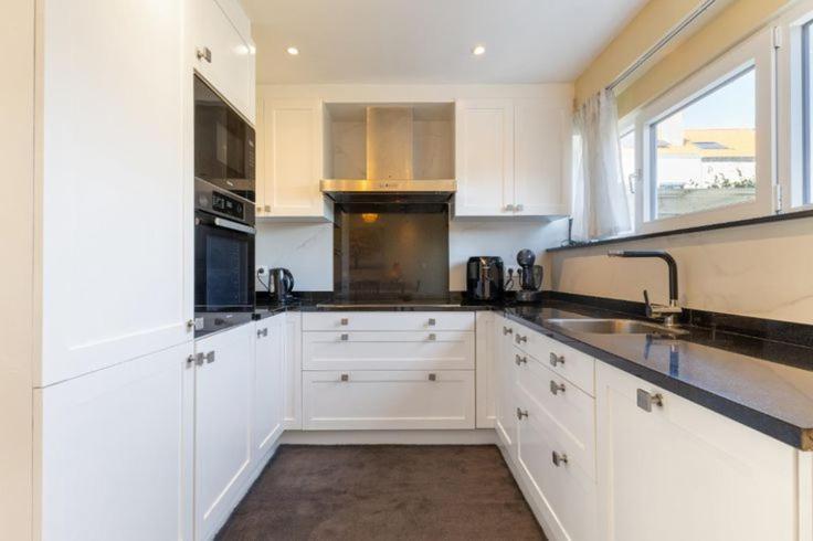 Cosy House With 3 And Garden Near *